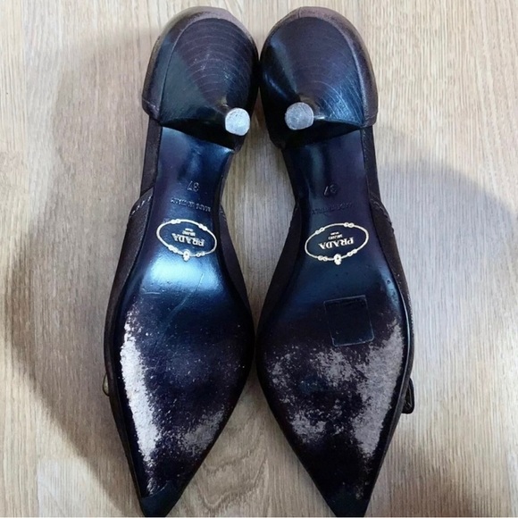 Vintage Prada Kitten Heels | Brown Leather Pointed Toe with Gold Snake Buckle - Picture 8 of 10